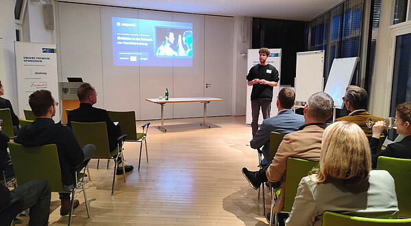 Referent: Dr. Tobias Klinke (Co-Founder und CEO, experial GmbH).